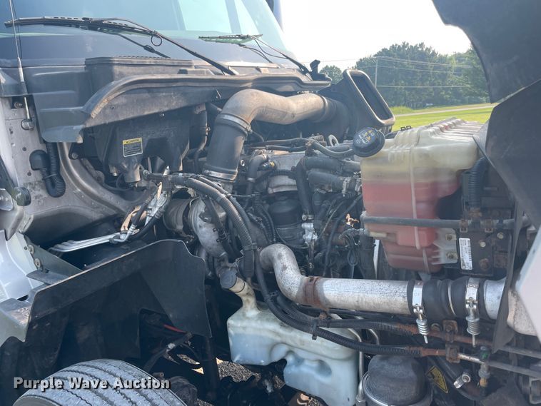 image for item KK9524 2013 International ProStar  semi truck