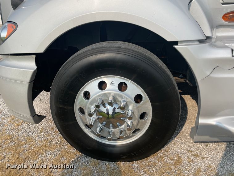 image for item KK9524 2013 International ProStar  semi truck