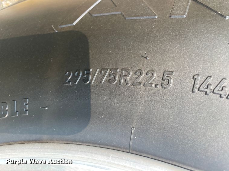 image for item KK9524 2013 International ProStar  semi truck