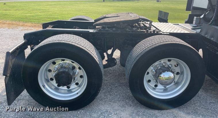 image for item KK9524 2013 International ProStar  semi truck