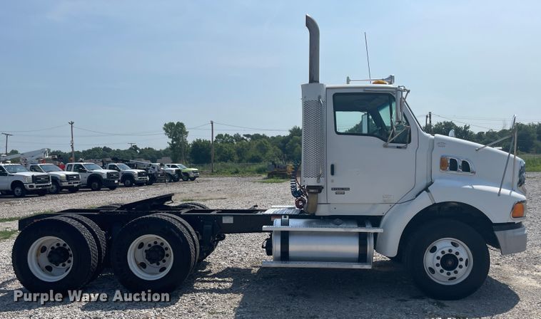 image for item KK9528 2007 Sterling A9500  semi truck