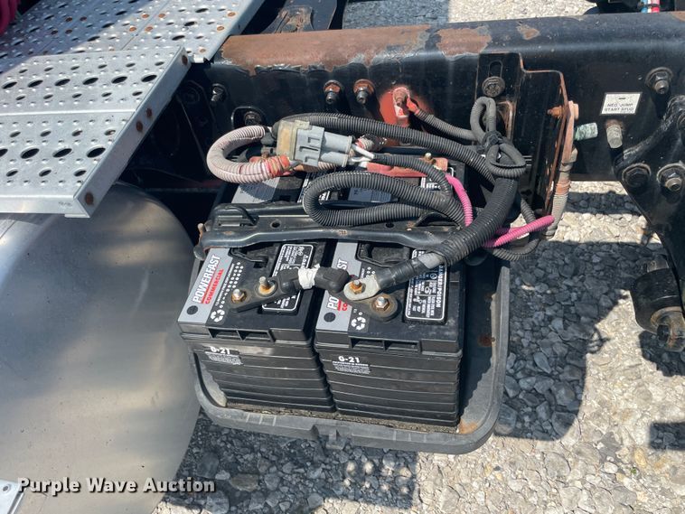 image for item KK9528 2007 Sterling A9500  semi truck