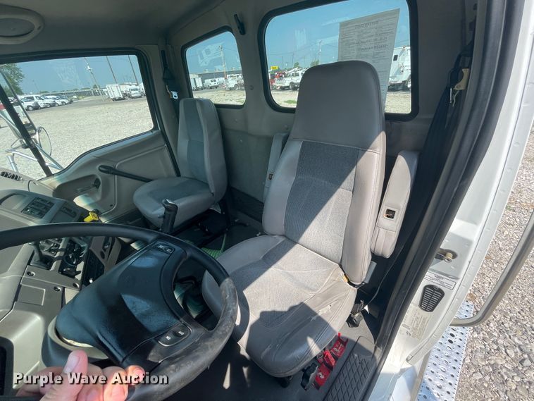 image for item KK9528 2007 Sterling A9500  semi truck