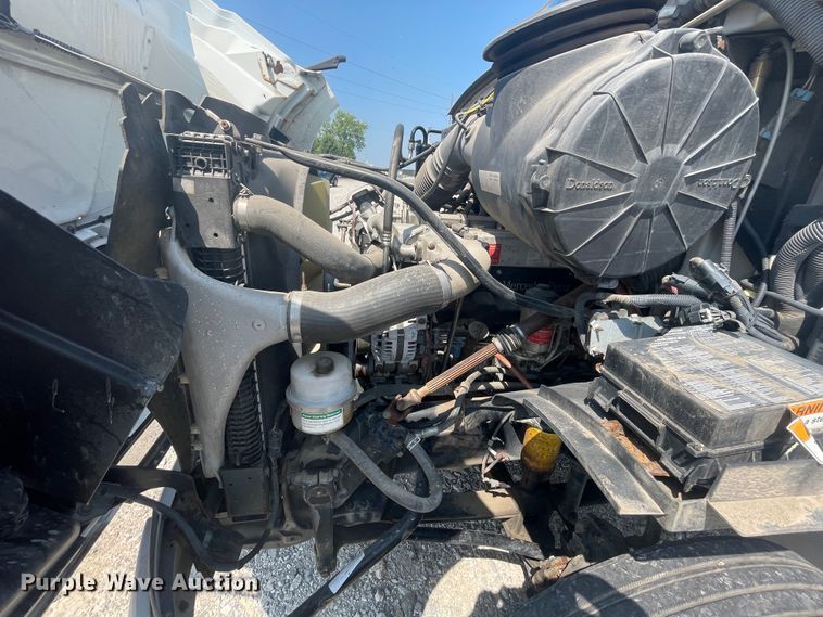 image for item KK9528 2007 Sterling A9500  semi truck