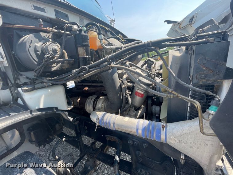 image for item KK9528 2007 Sterling A9500  semi truck