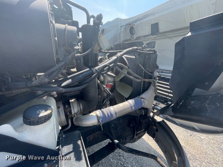 image for item KK9528 2007 Sterling A9500  semi truck