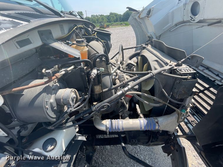 image for item KK9528 2007 Sterling A9500  semi truck