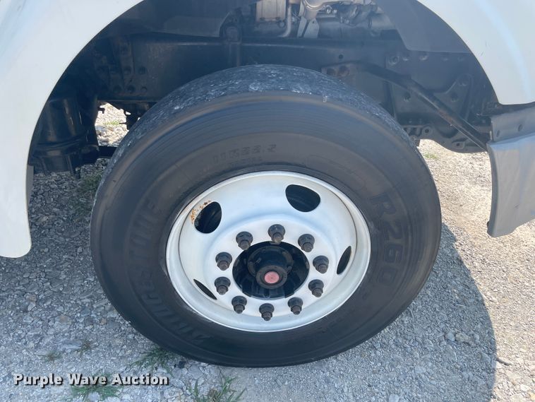 image for item KK9528 2007 Sterling A9500  semi truck