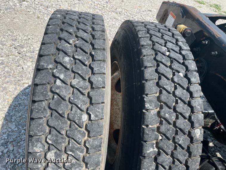 image for item KK9528 2007 Sterling A9500  semi truck