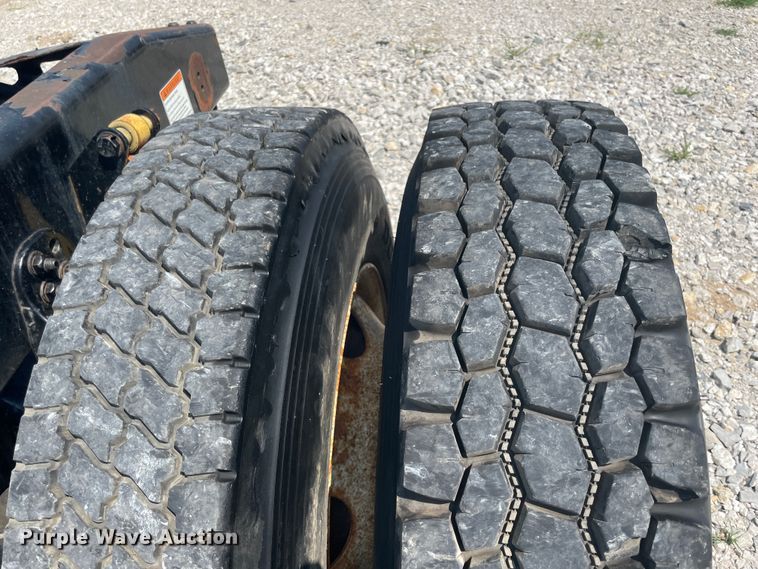 image for item KK9528 2007 Sterling A9500  semi truck