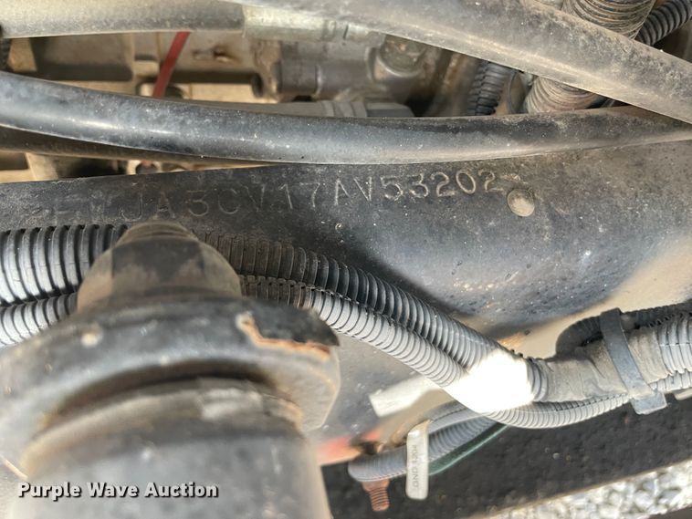 image for item KK9528 2007 Sterling A9500  semi truck