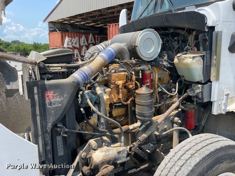 image for item KK9623 1994 Kenworth T600  semi truck