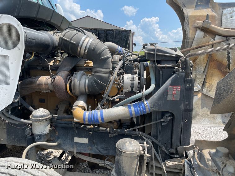 image for item KK9623 1994 Kenworth T600  semi truck