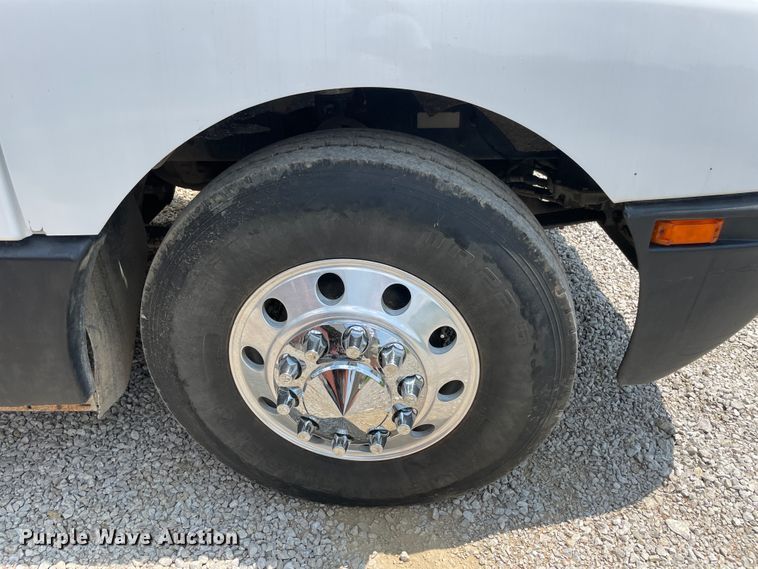 image for item KK9623 1994 Kenworth T600  semi truck