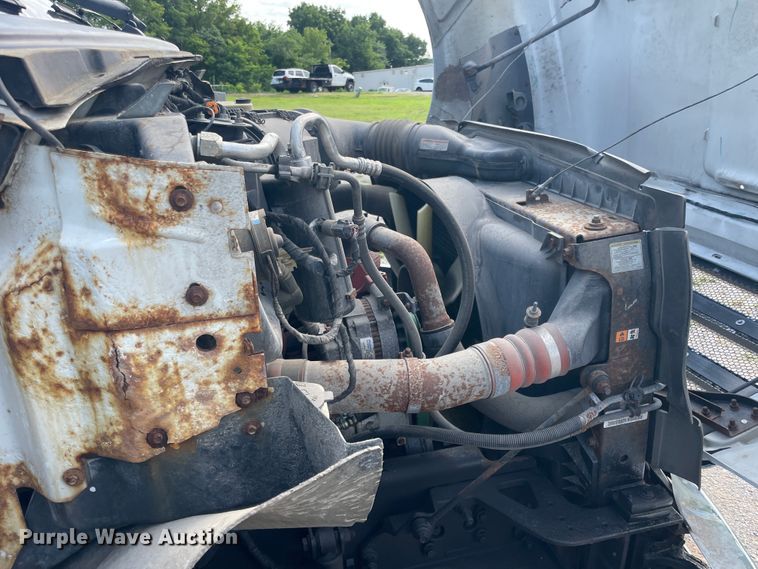 image for item KK9633 2008 Ford F650  box truck