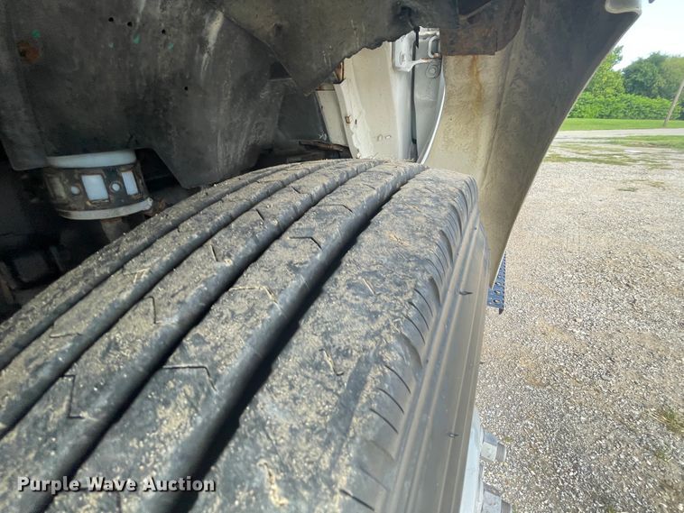 image for item KK9633 2008 Ford F650  box truck