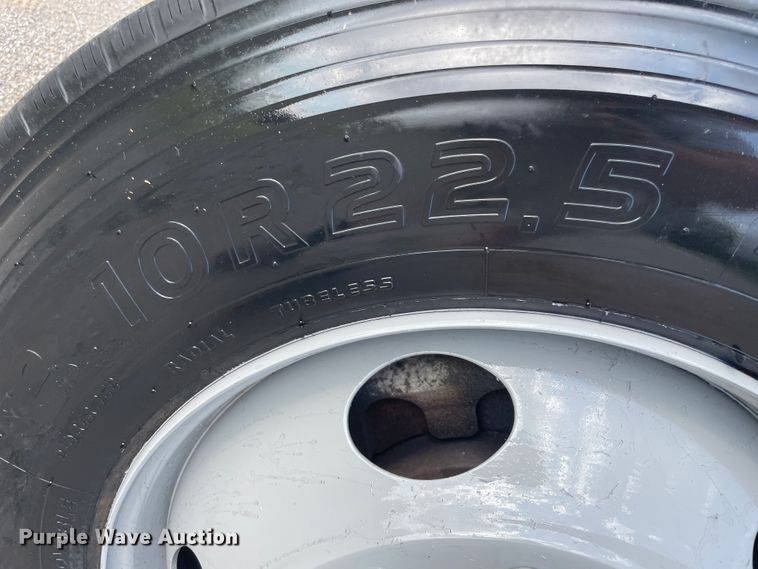 image for item KK9633 2008 Ford F650  box truck