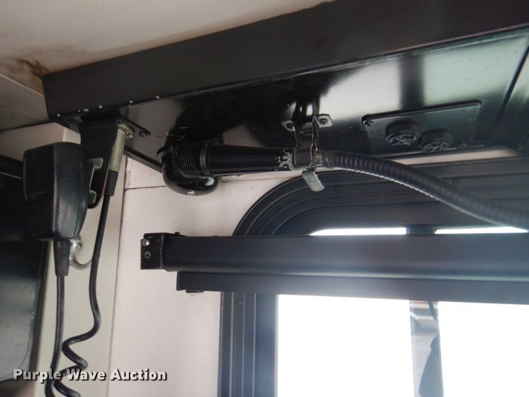 image for item DA5340 2003 Gillig G27B102N4  coach bus