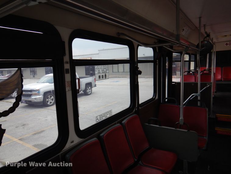 image for item DA5340 2003 Gillig G27B102N4  coach bus