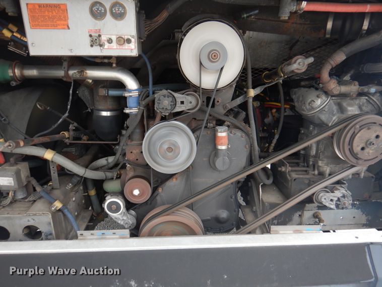 image for item DA5340 2003 Gillig G27B102N4  coach bus