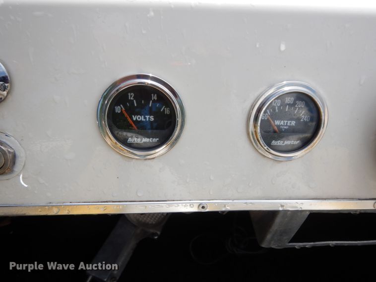 image for item DC2011 1977 Manta Ray  boat