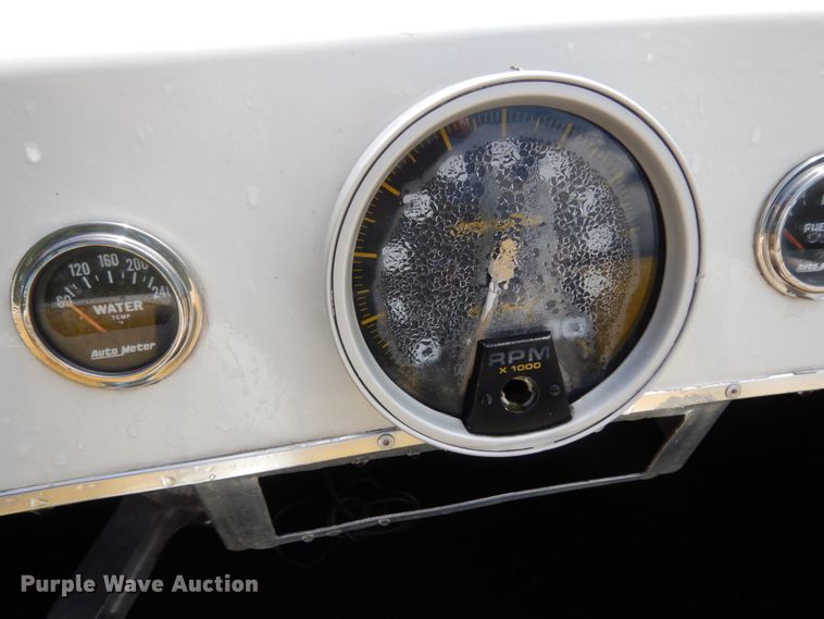 image for item DC2011 1977 Manta Ray  boat