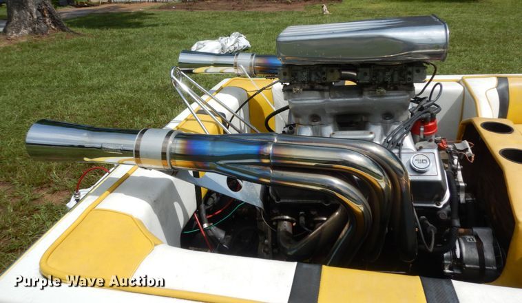 image for item DC2011 1977 Manta Ray  boat