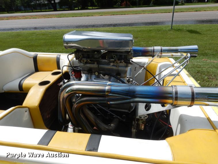 image for item DC2011 1977 Manta Ray  boat