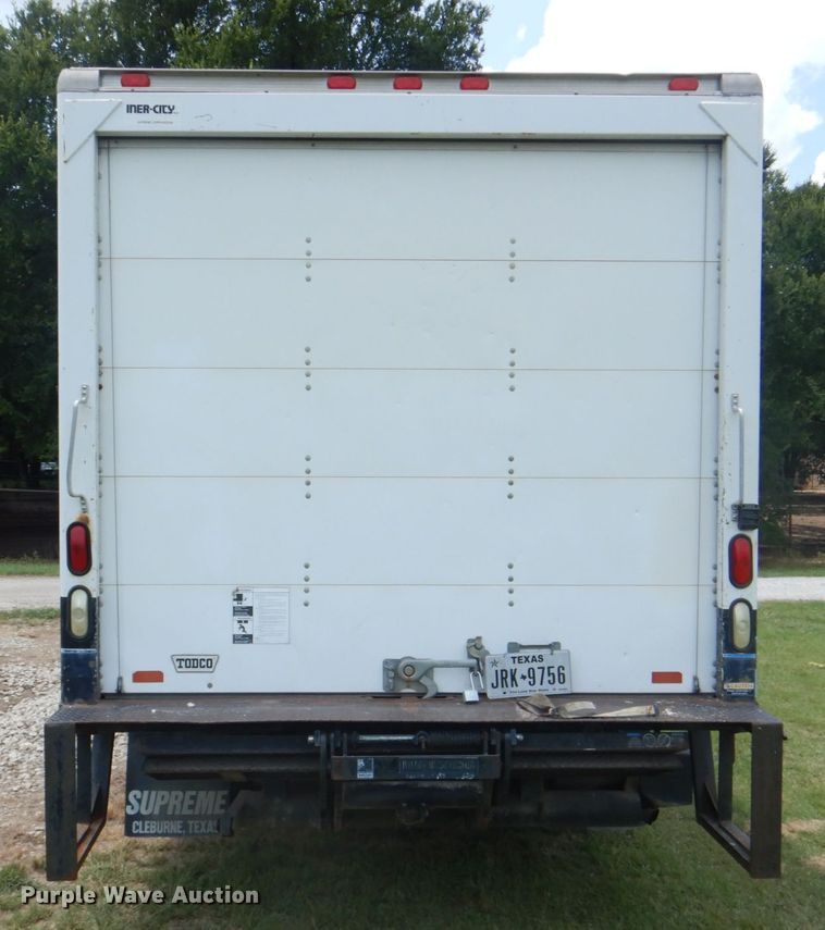 image for item DH7266 2005 Chevrolet Express 3500  box truck