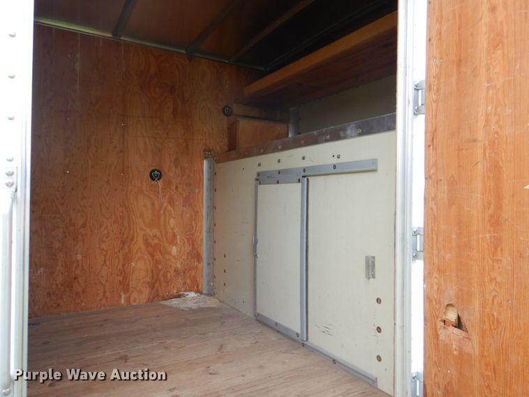 image for item DH7266 2005 Chevrolet Express 3500  box truck