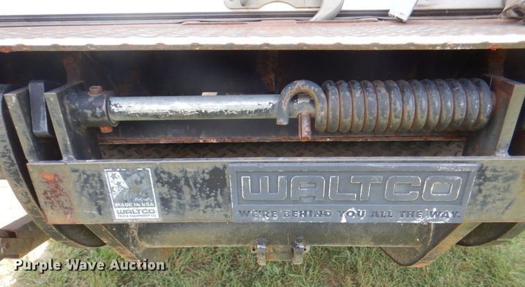 image for item DH7266 2005 Chevrolet Express 3500  box truck