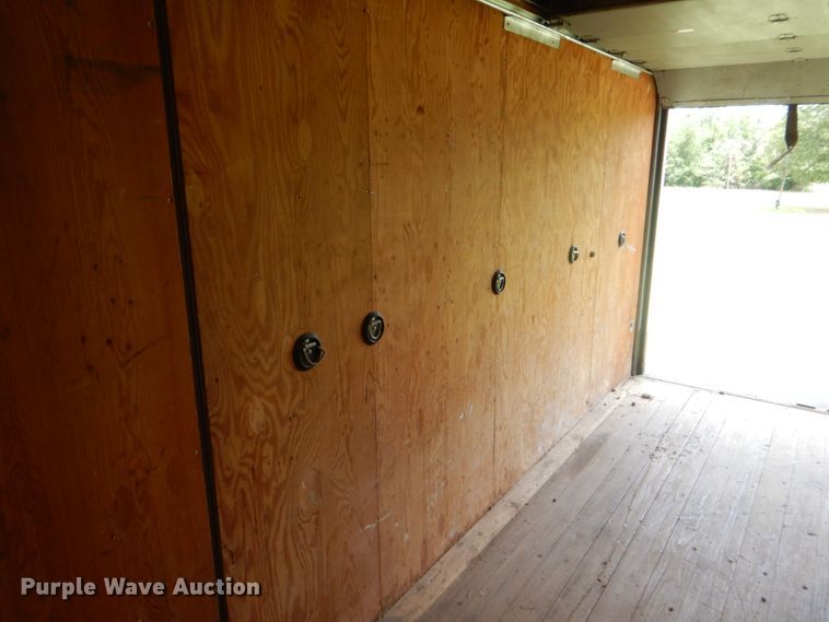 image for item DH7266 2005 Chevrolet Express 3500  box truck