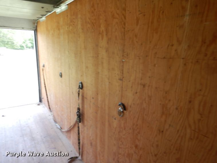 image for item DH7266 2005 Chevrolet Express 3500  box truck