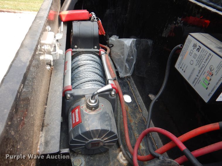 image for item DL0102 2019 Diamond C  tilt deck equipment trailer