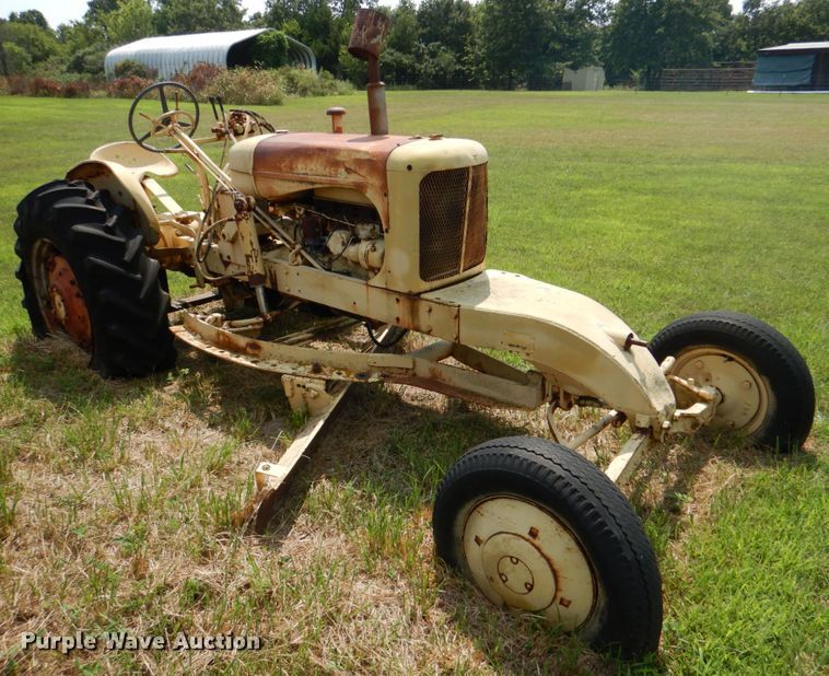 image for item DL0529 Allis Chalmers  rigid frame motor grader