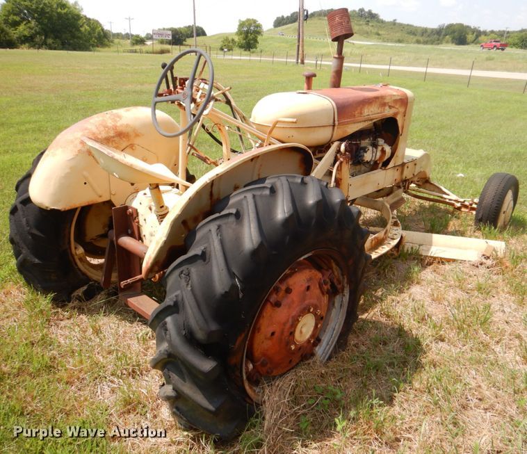 image for item DL0529 Allis Chalmers  rigid frame motor grader