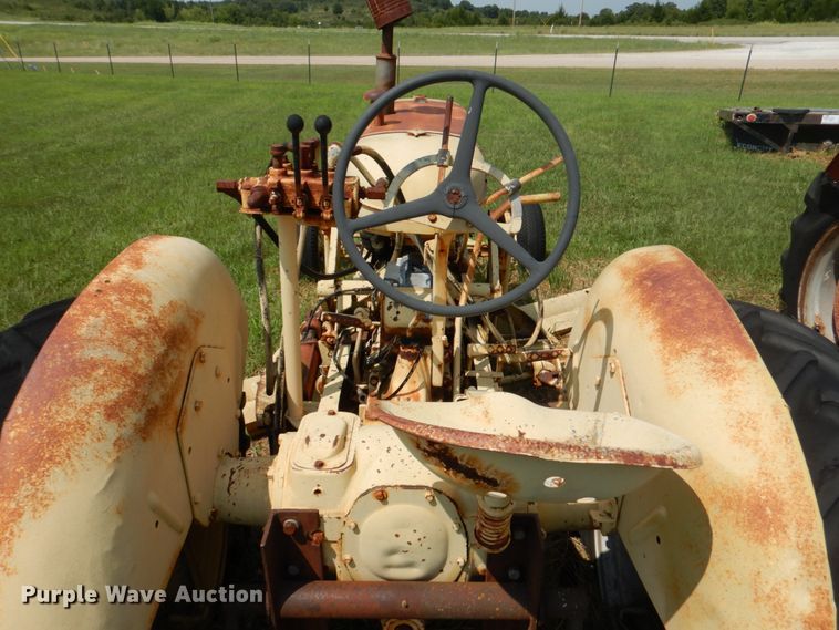 image for item DL0529 Allis Chalmers  rigid frame motor grader