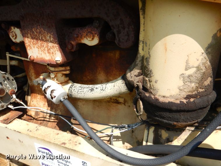 image for item DL0529 Allis Chalmers  rigid frame motor grader