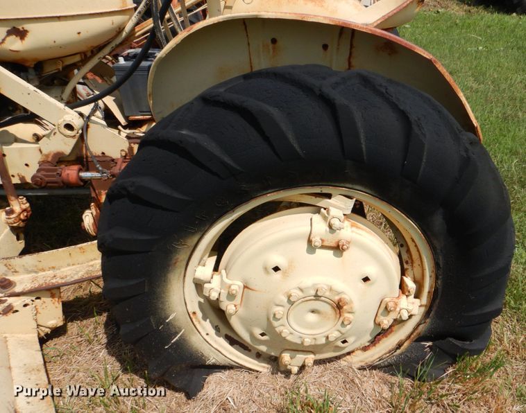 image for item DL0529 Allis Chalmers  rigid frame motor grader