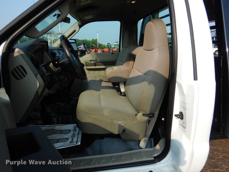 image for item DL4993 2008 Ford F550 Super Duty XL  flatbed truck