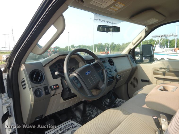 image for item DL4993 2008 Ford F550 Super Duty XL  flatbed truck