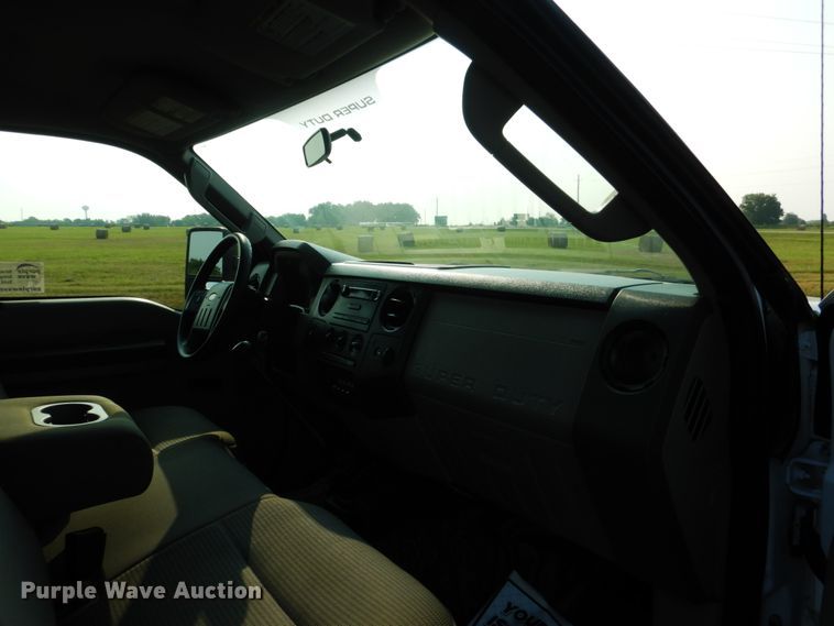 image for item DL4993 2008 Ford F550 Super Duty XL  flatbed truck