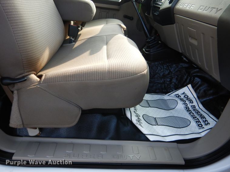 image for item DL4993 2008 Ford F550 Super Duty XL  flatbed truck