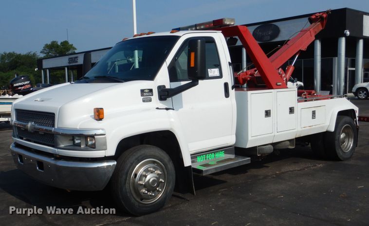 image for item DL4995 2003 Chevrolet C5500  tow truck