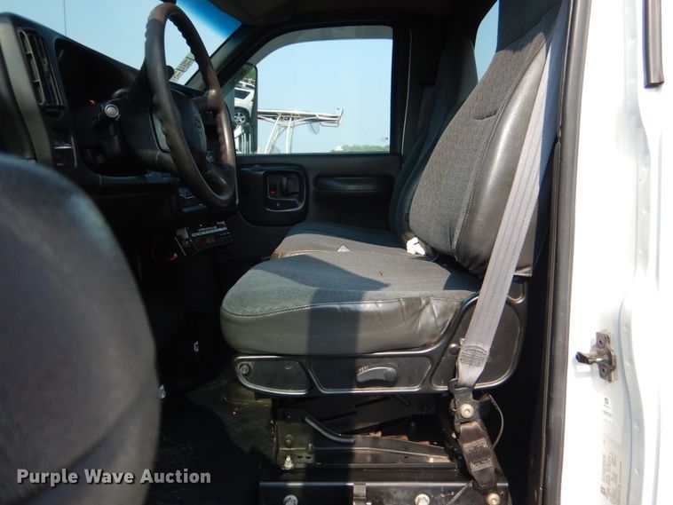 image for item DL4995 2003 Chevrolet C5500  tow truck