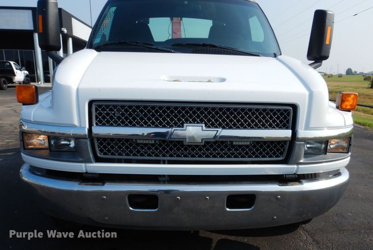 image for item DL4995 2003 Chevrolet C5500  tow truck