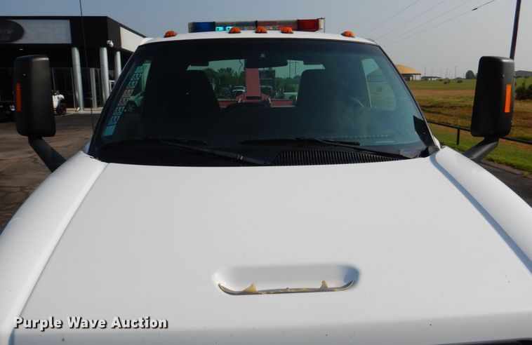 image for item DL4995 2003 Chevrolet C5500  tow truck