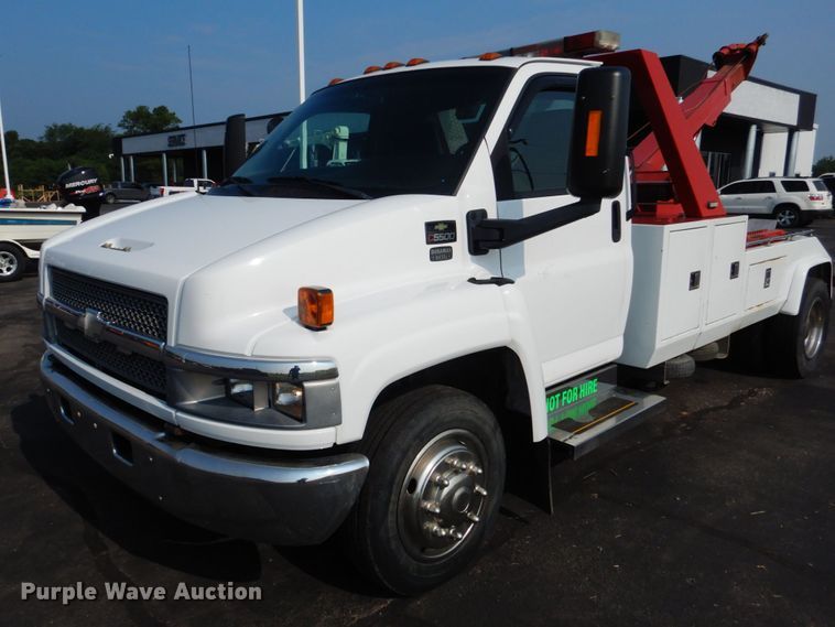 image for item DL4995 2003 Chevrolet C5500  tow truck