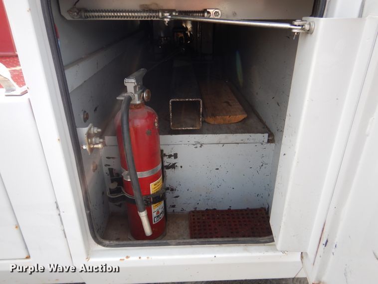 image for item DL4995 2003 Chevrolet C5500  tow truck