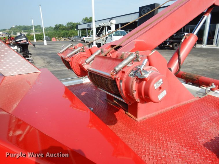 image for item DL4995 2003 Chevrolet C5500  tow truck